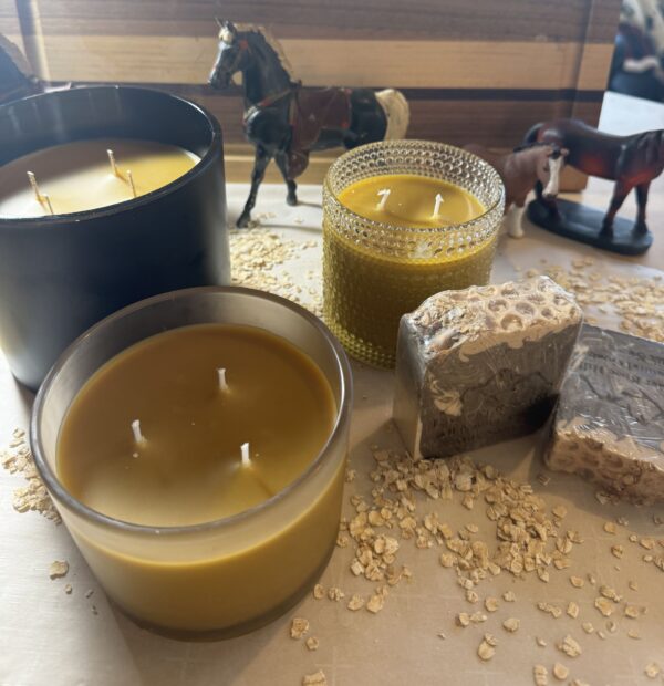 Honey Oat milk and vanilla candle